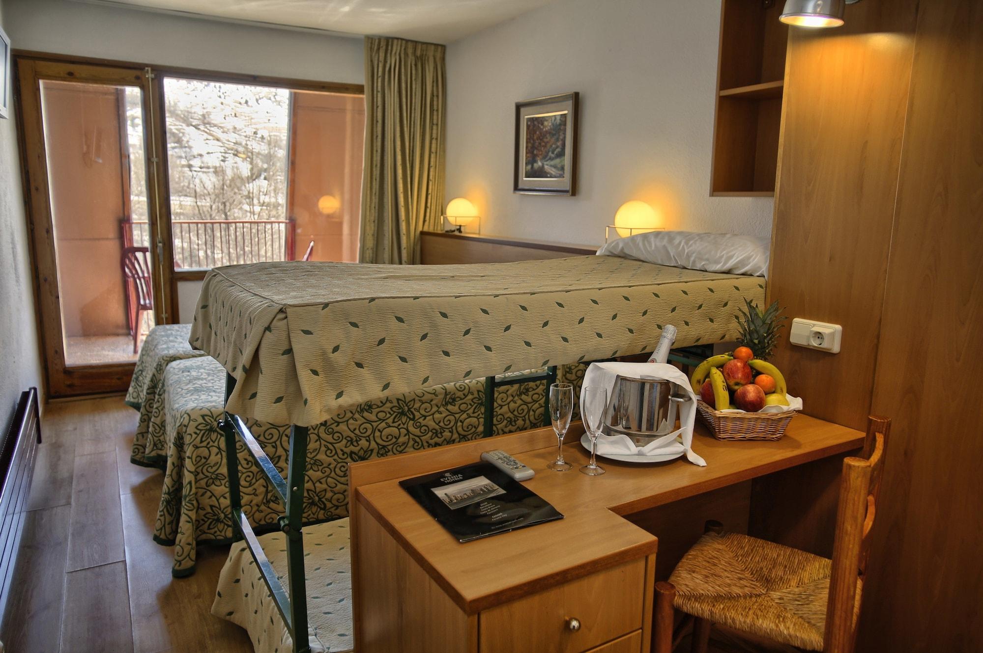 Evenia Monte Alba Hotel เซร์แลร์ ภายนอก รูปภาพ