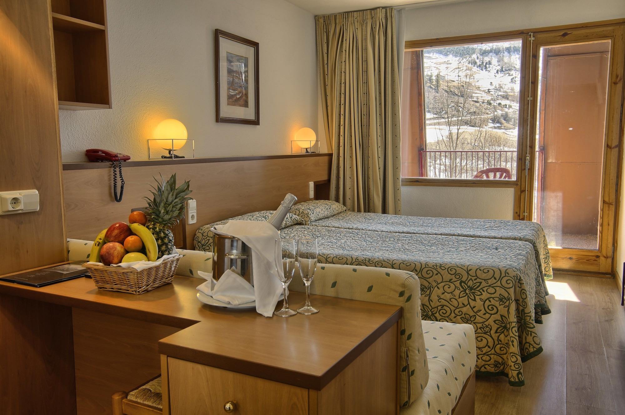 Evenia Monte Alba Hotel เซร์แลร์ ภายนอก รูปภาพ