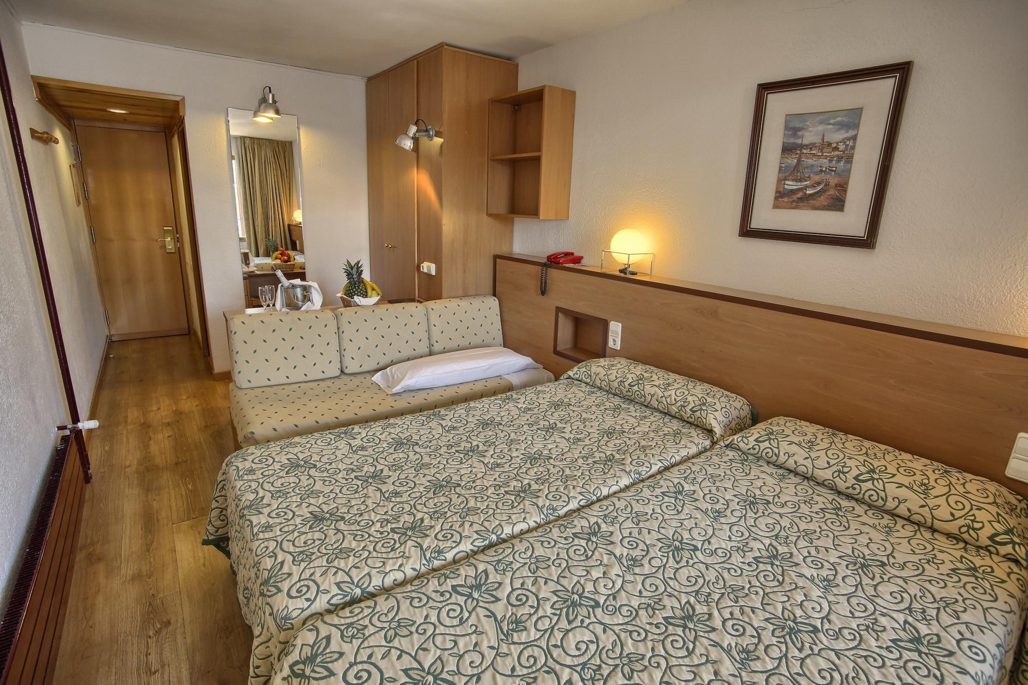 Evenia Monte Alba Hotel เซร์แลร์ ภายนอก รูปภาพ