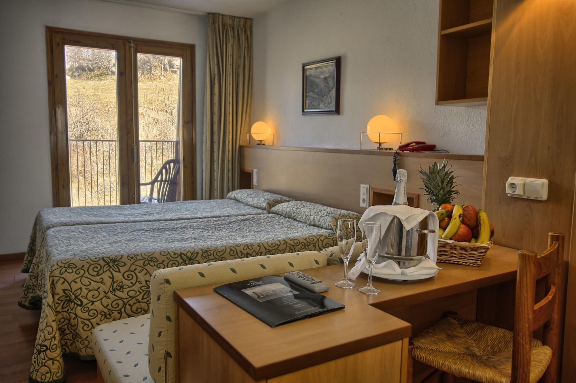 Evenia Monte Alba Hotel เซร์แลร์ ภายนอก รูปภาพ