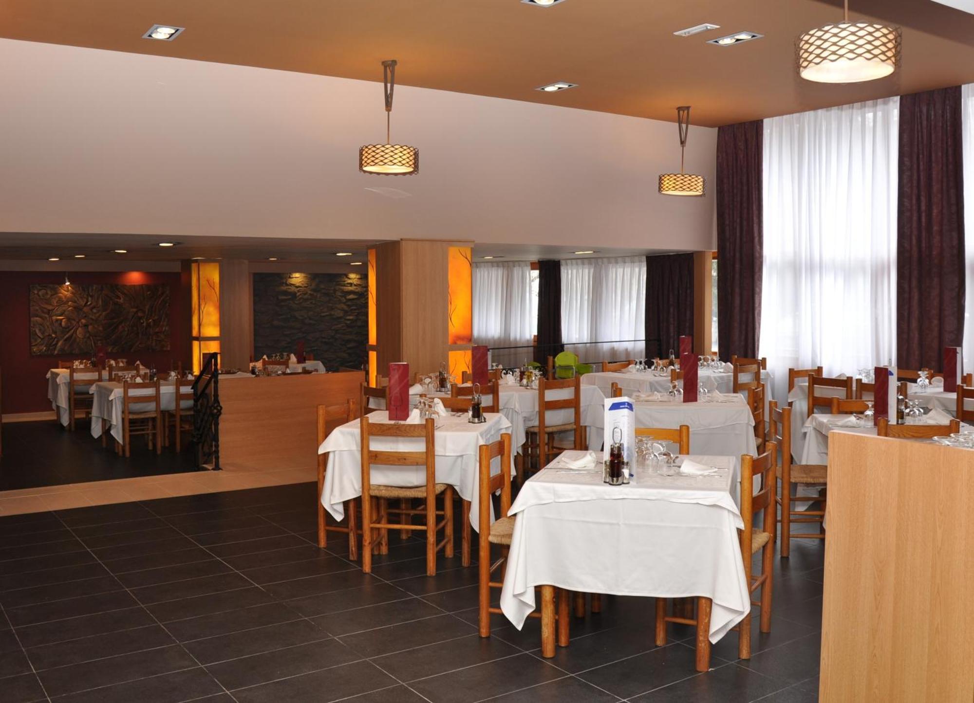 Evenia Monte Alba Hotel เซร์แลร์ ภายนอก รูปภาพ