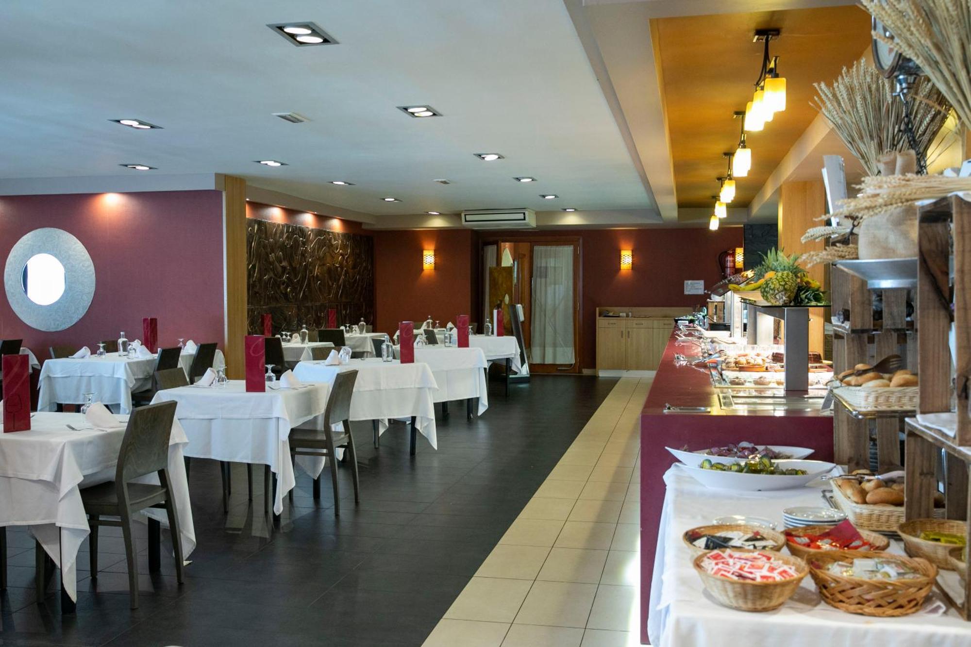 Evenia Monte Alba Hotel เซร์แลร์ ภายนอก รูปภาพ