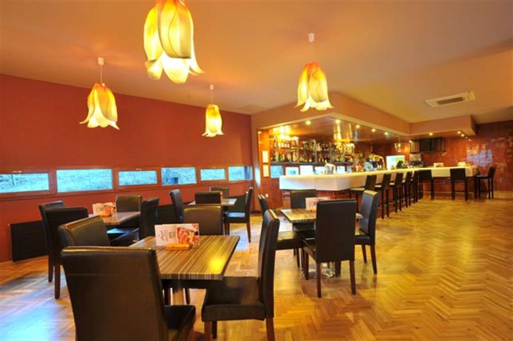Evenia Monte Alba Hotel เซร์แลร์ ภายนอก รูปภาพ