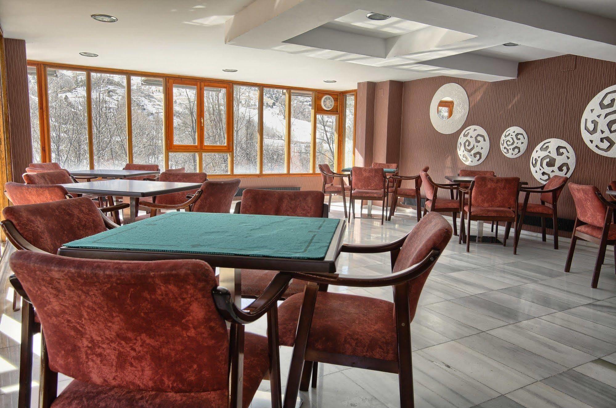 Evenia Monte Alba Hotel เซร์แลร์ ภายนอก รูปภาพ