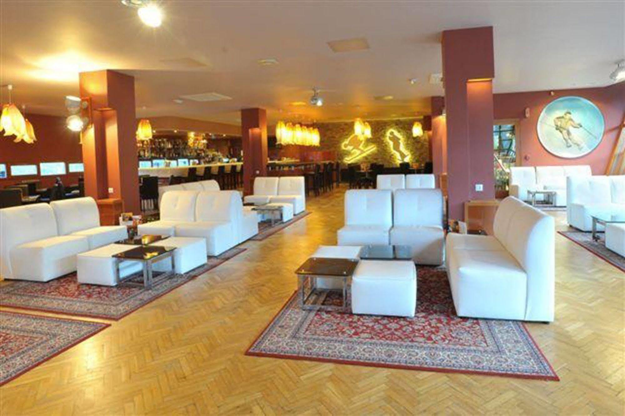 Evenia Monte Alba Hotel เซร์แลร์ ภายนอก รูปภาพ